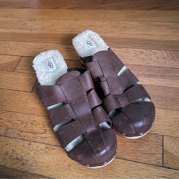 UGG Brown Leather Fisherman Mules Sandals Comfortable Clogs Shearling sz 11 - Picture 10 of 12